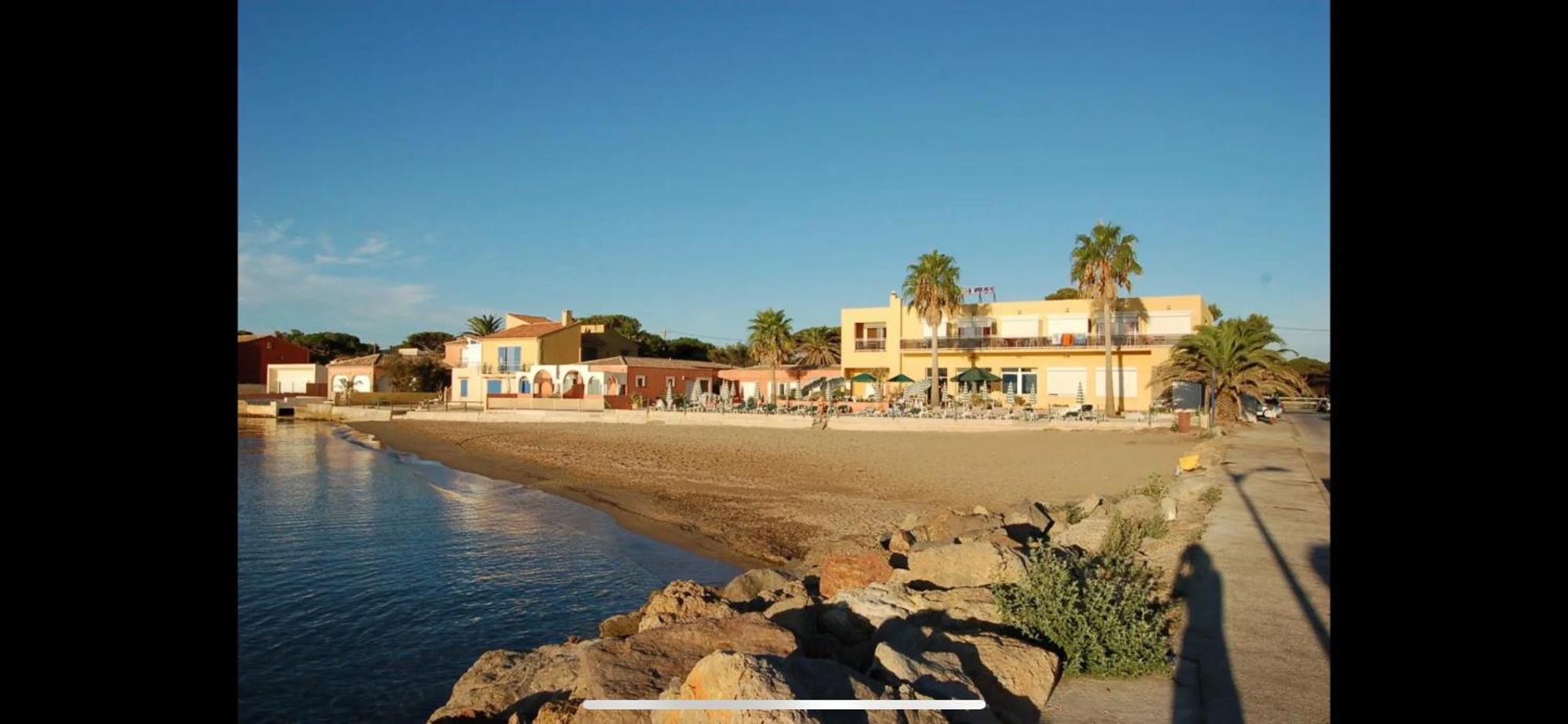 Port De Hyeres L'Etoile Marine Apartment Exterior photo