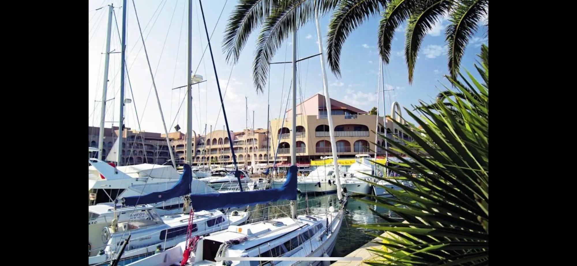 Port De Hyeres L'Etoile Marine Apartment Exterior photo